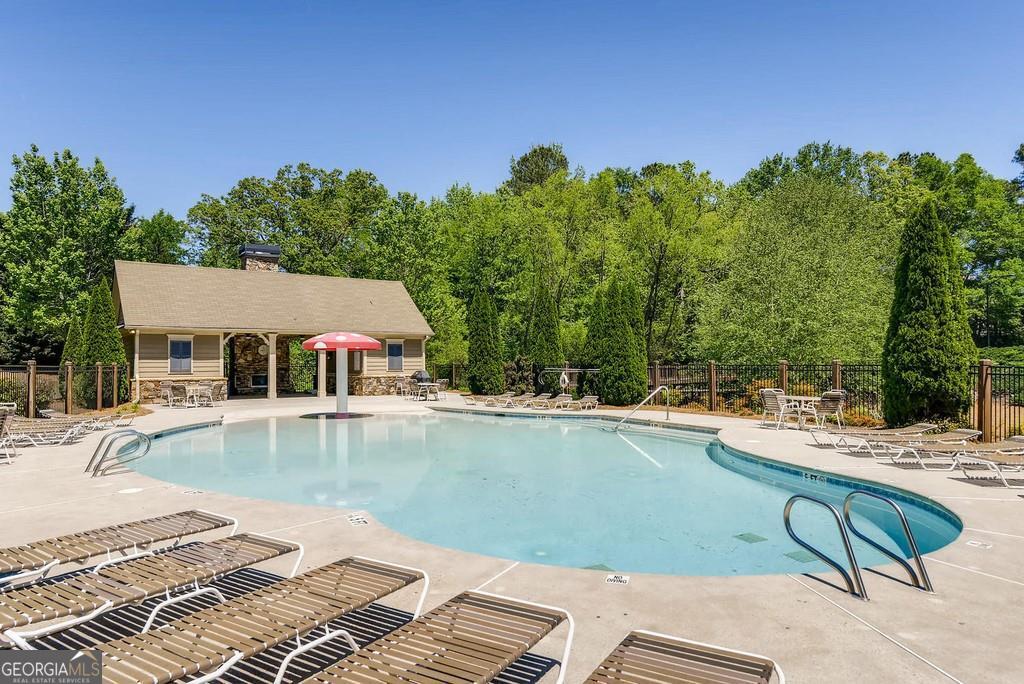 1152 Lakefield Walk