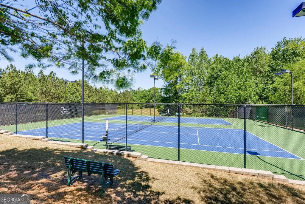 1152 Lakefield Walk