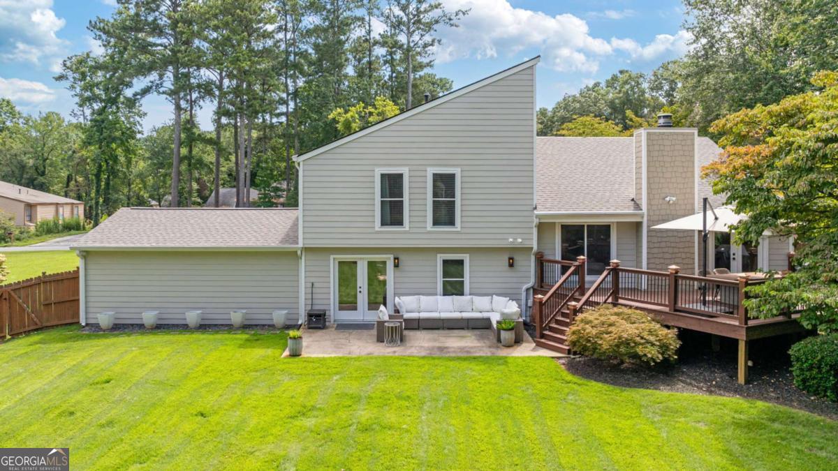 2817 Gracewood Drive NE