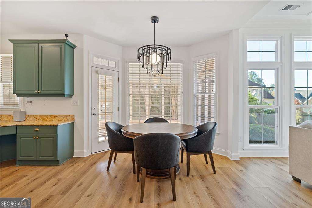 2613 Lakefield Court