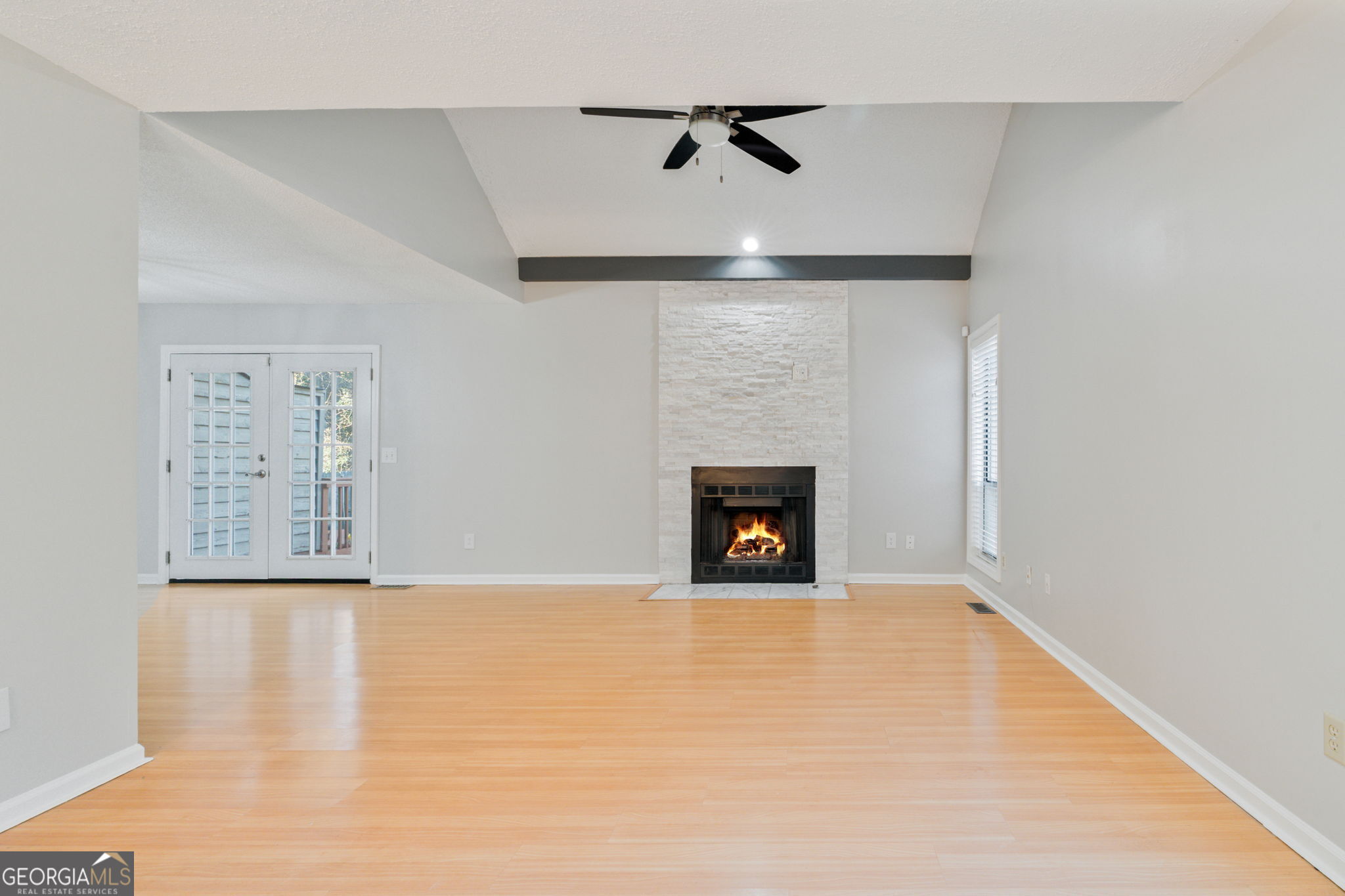 1064 Creatwood Circle SW