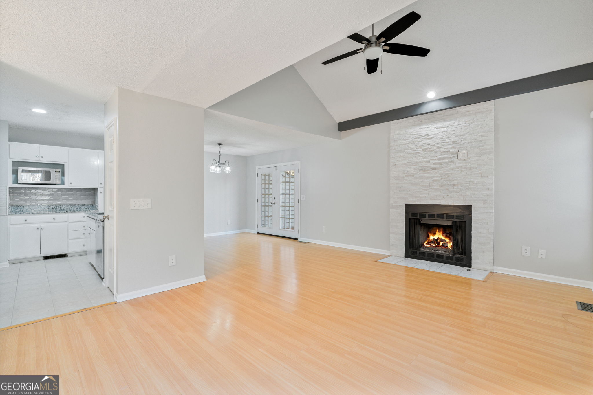 1064 Creatwood Circle SW