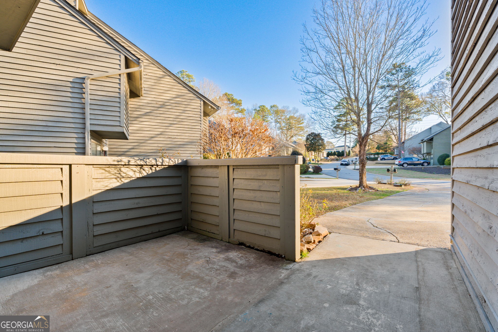 1064 Creatwood Circle SW