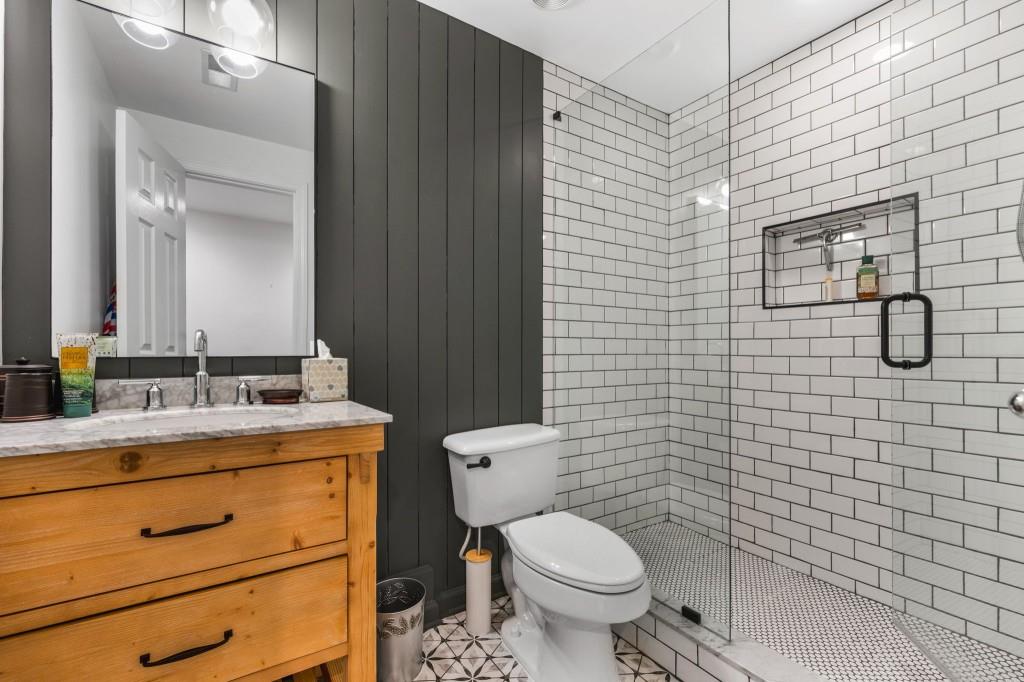 4688 Oakleigh Manor Drive