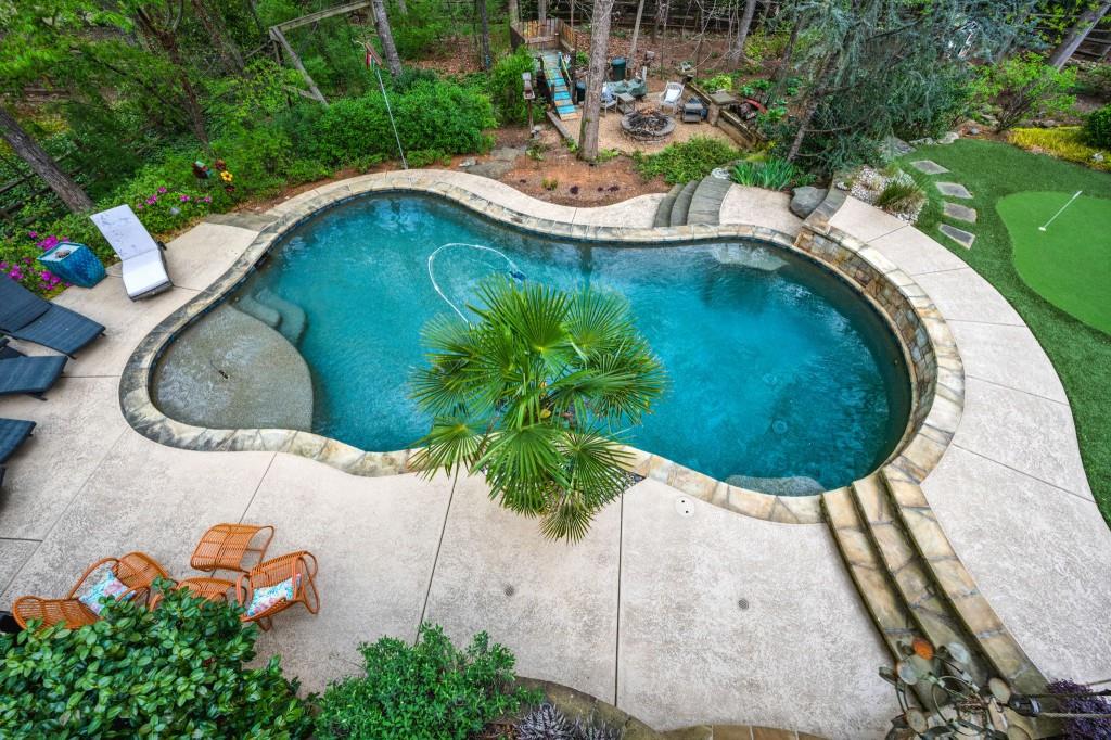 4688 Oakleigh Manor Drive