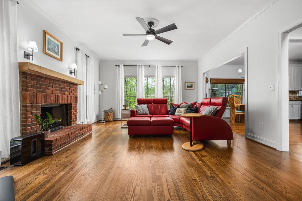 4688 Oakleigh Manor Drive