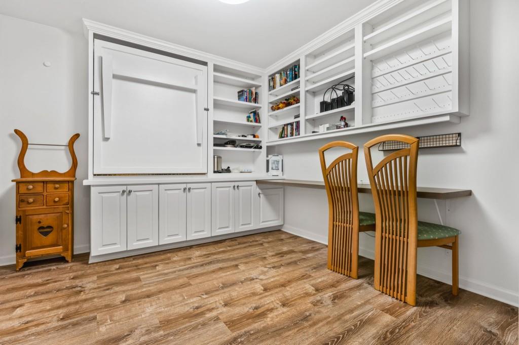 4688 Oakleigh Manor Drive