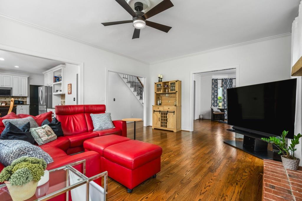 4688 Oakleigh Manor Drive