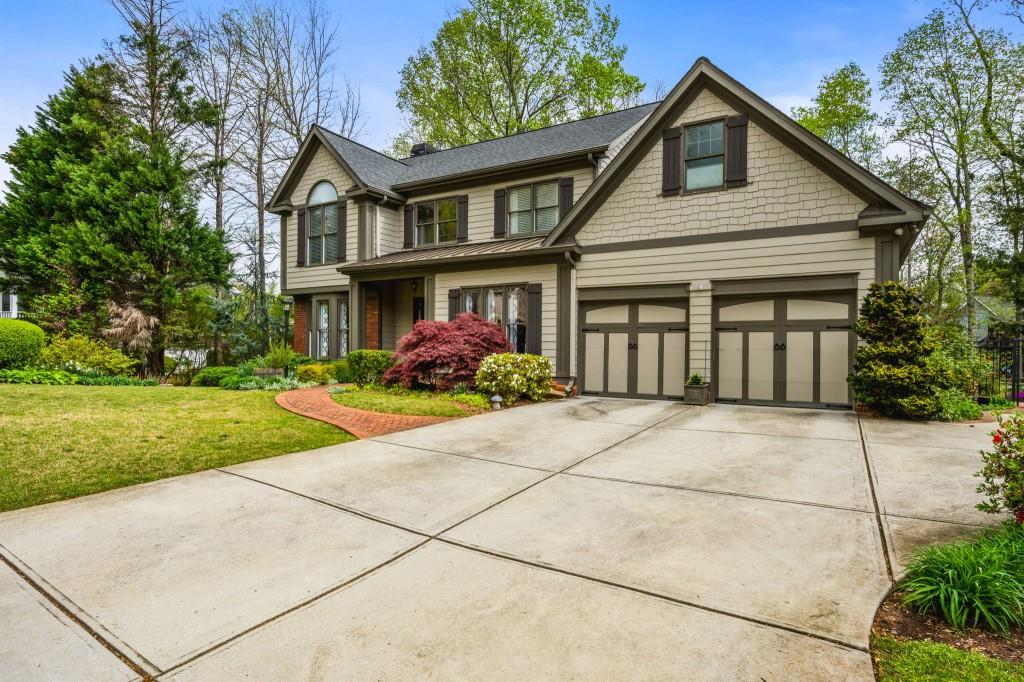 4688 Oakleigh Manor Drive