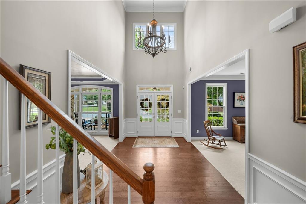 1152 Lakefield Walk