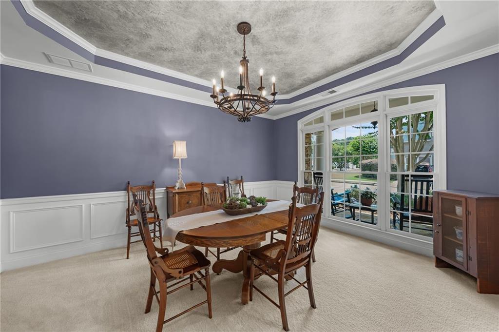 1152 Lakefield Walk