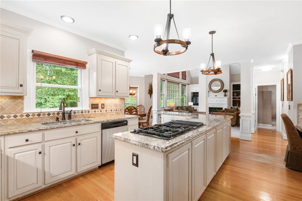 5470 Buck Hollow Drive