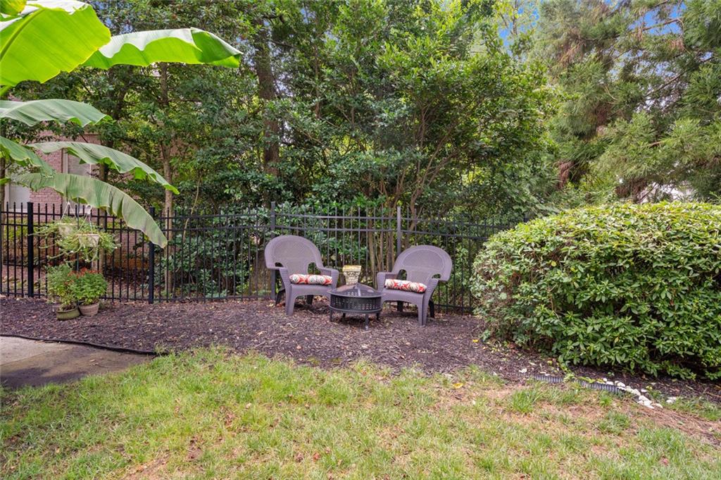 5470 Buck Hollow Drive