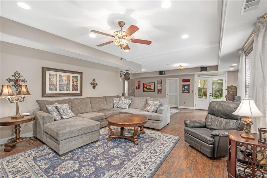 5470 Buck Hollow Drive