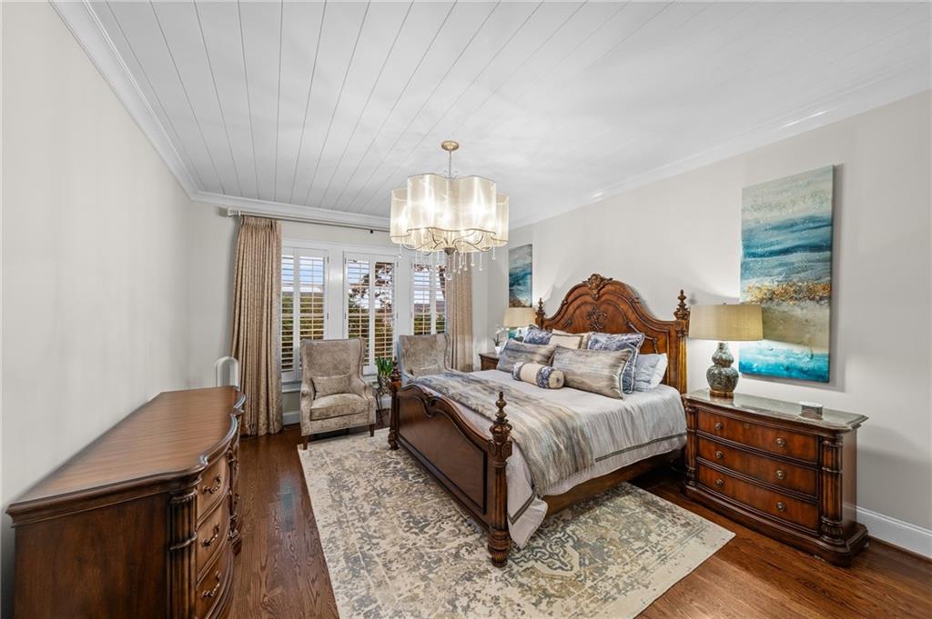2540 Hillandale Circle