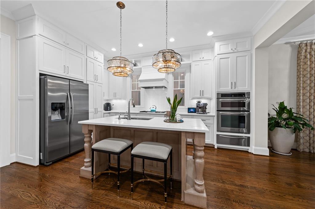 2540 Hillandale Circle