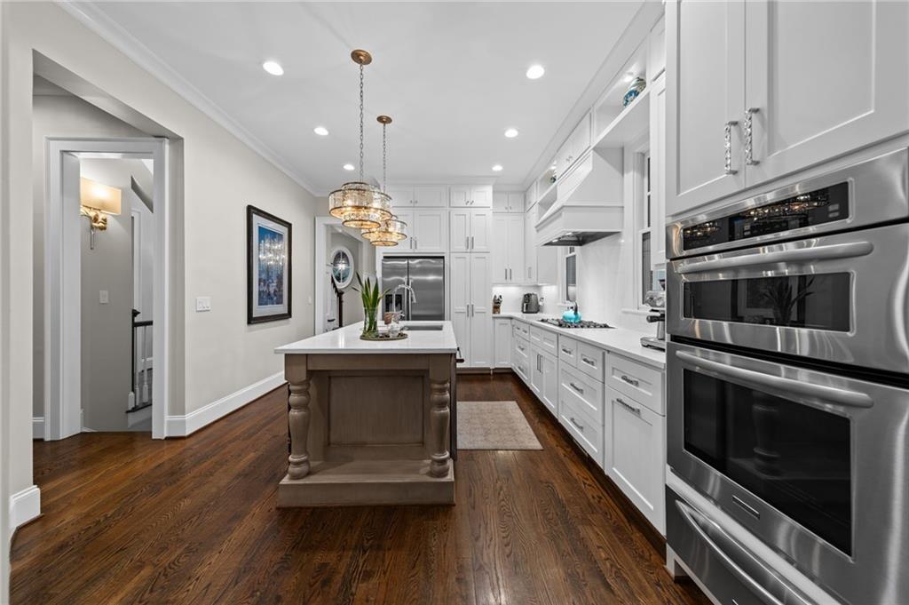2540 Hillandale Circle