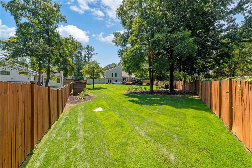 2817 Gracewood Drive NE
