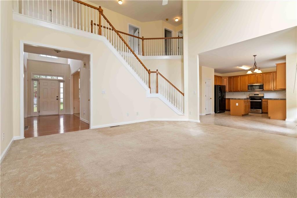 6281 Vinings Vintage Drive