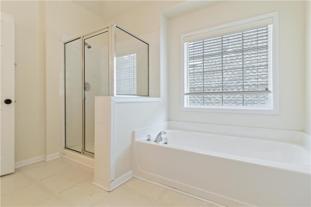 6281 Vinings Vintage Drive