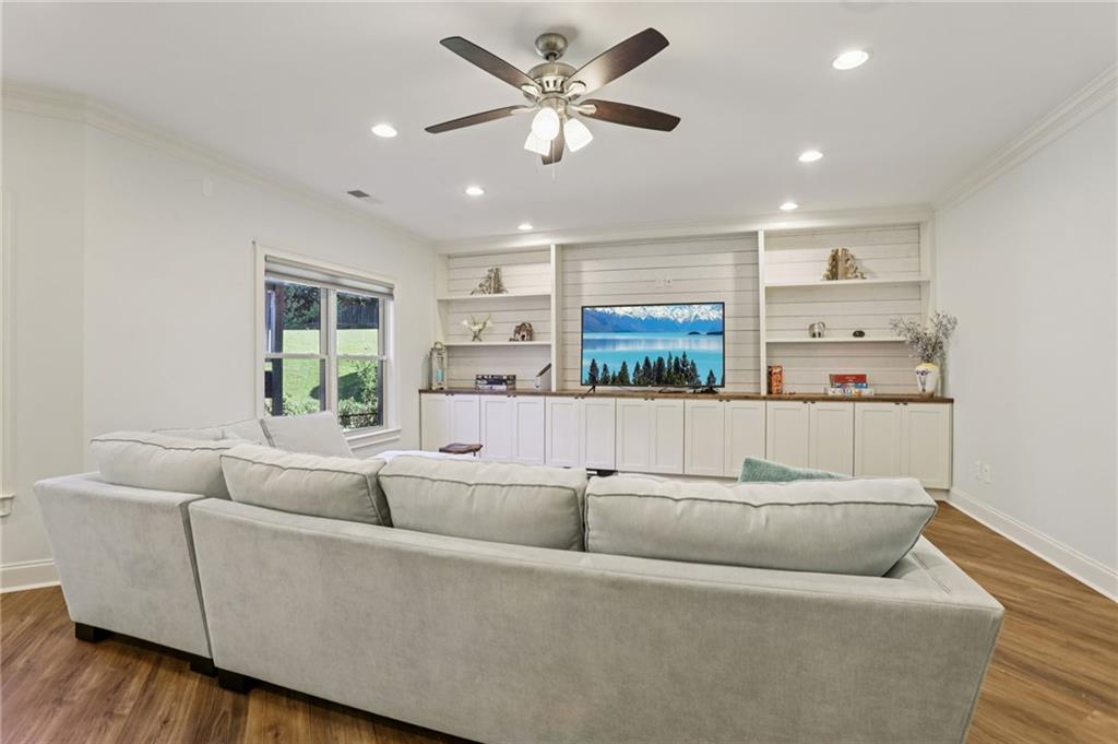 4966 Aviary Drive NW