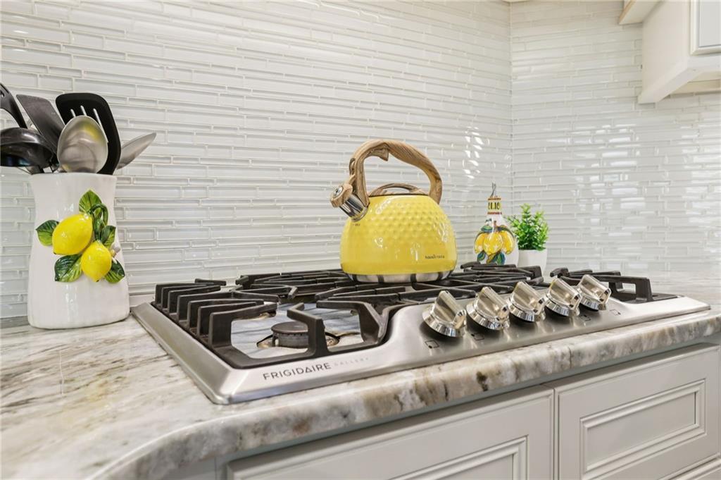 4966 Aviary Drive NW