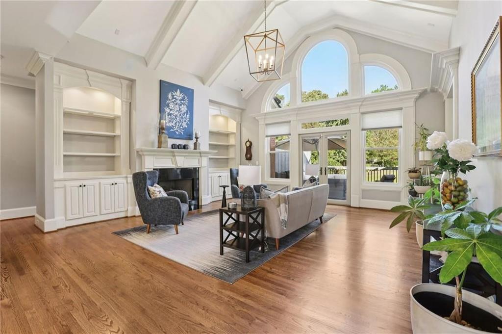 4966 Aviary Drive NW