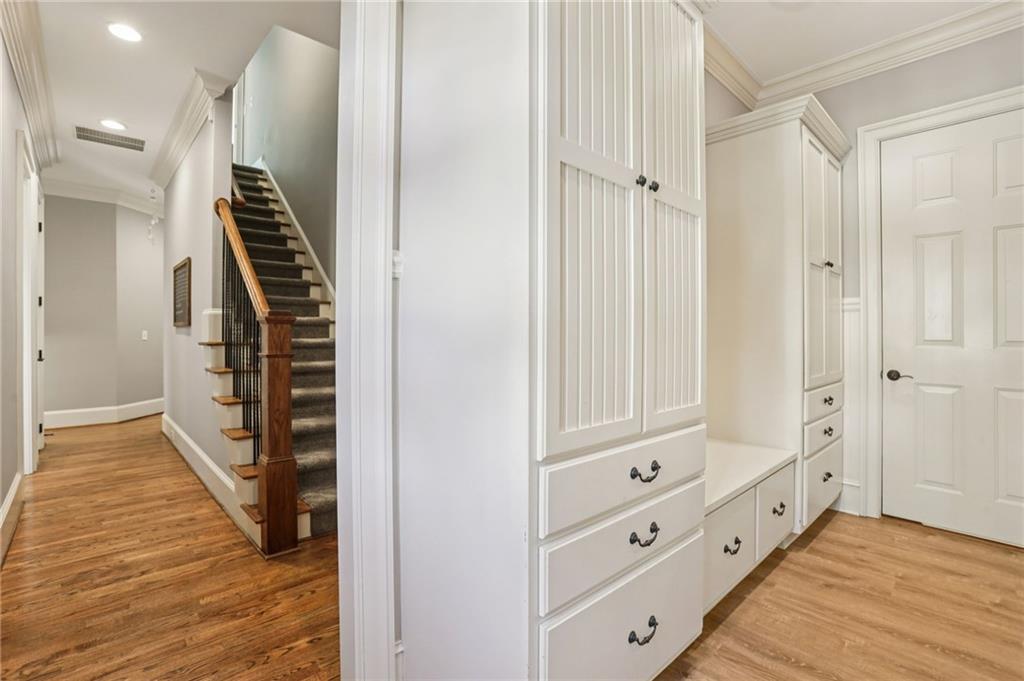 4966 Aviary Drive NW