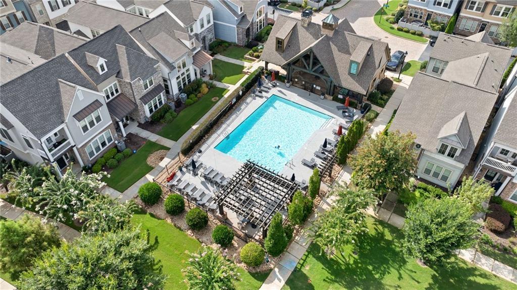 332 Symphony Way. SE