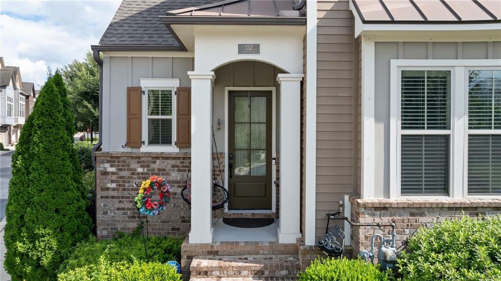 332 Symphony Way. SE