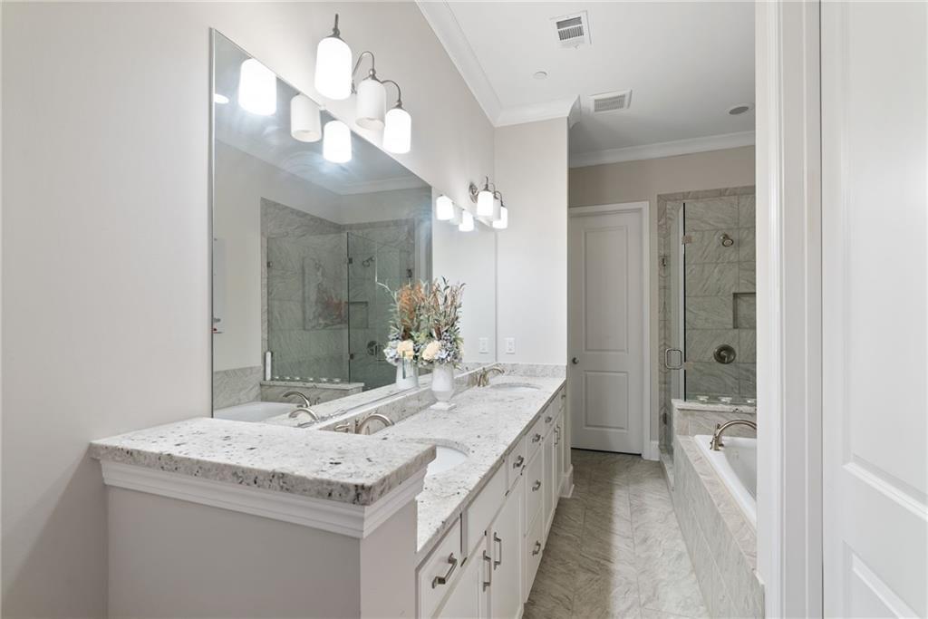 332 Symphony Way. SE