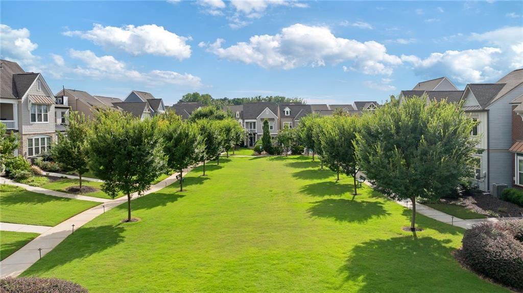 332 Symphony Way. SE