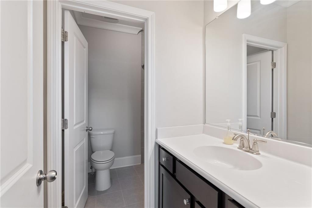 332 Symphony Way. SE