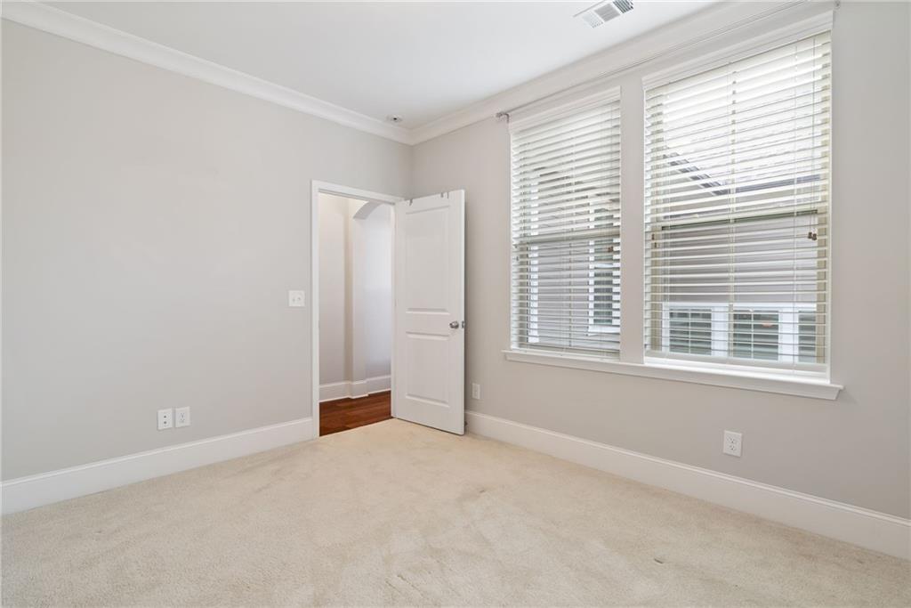 332 Symphony Way. SE