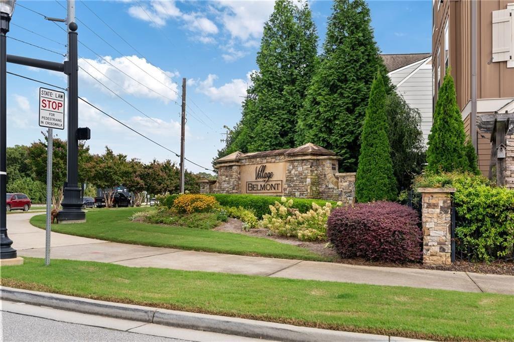 332 Symphony Way. SE