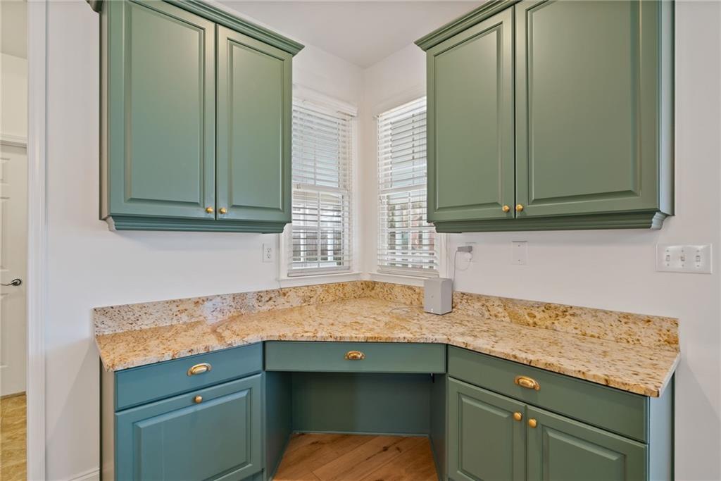 2613 Lakefield Court.