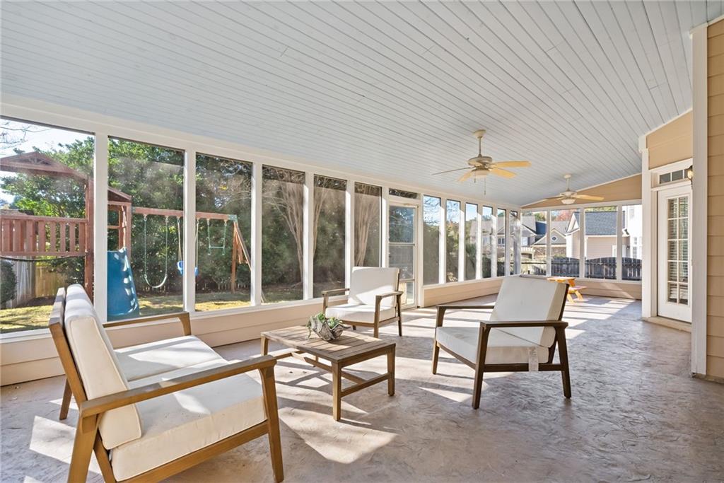 2613 Lakefield Court.