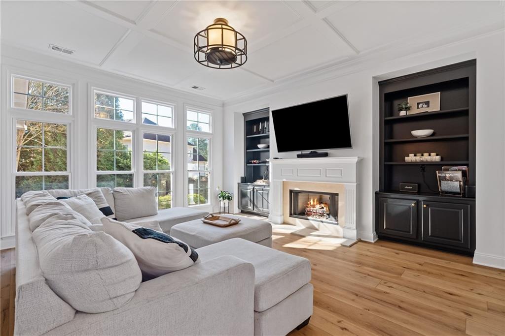 2613 Lakefield Court.