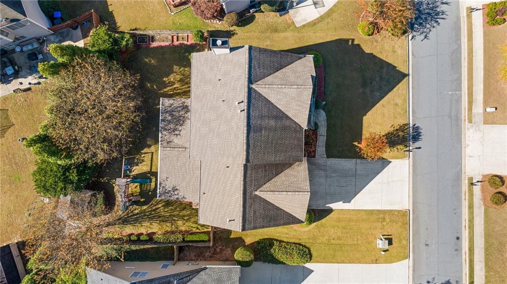 2613 Lakefield Court.