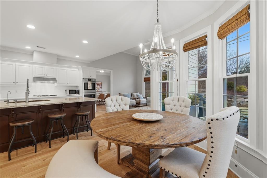 730 Hunting View Point.