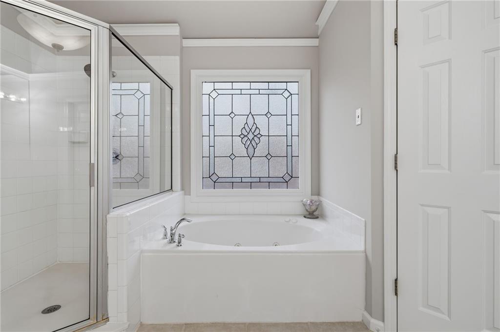 730 Hunting View Point.