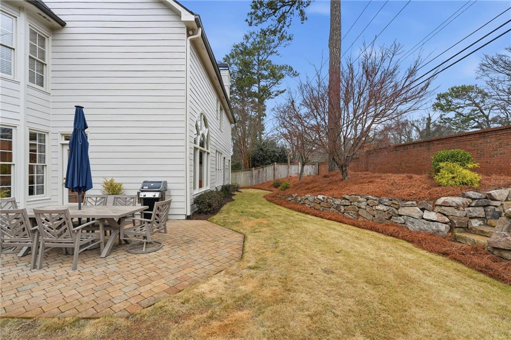 730 Hunting View Point.