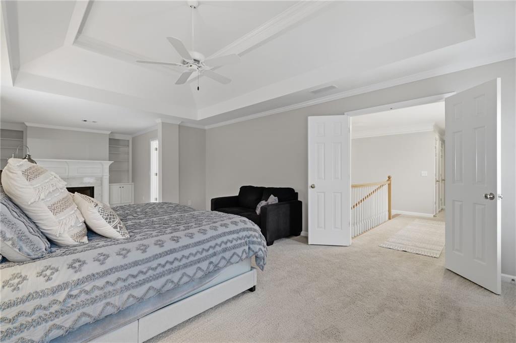 730 Hunting View Point.