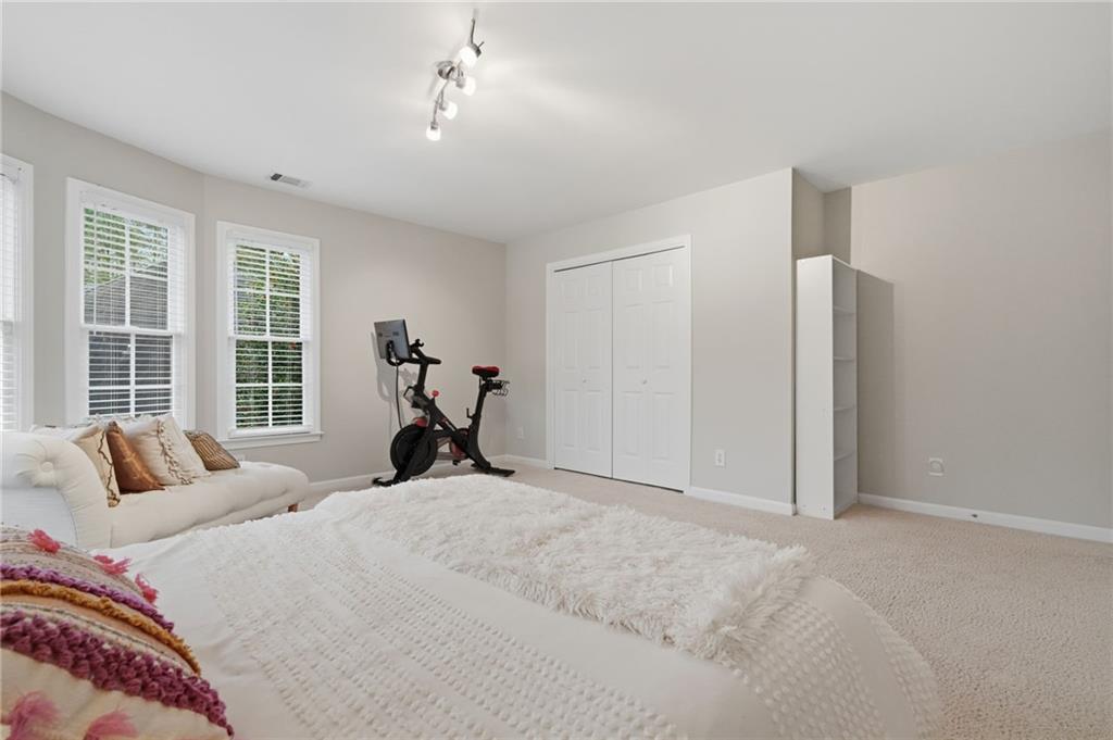 730 Hunting View Point.