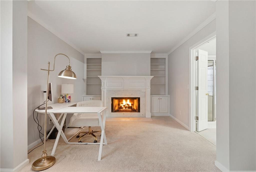 730 Hunting View Point.