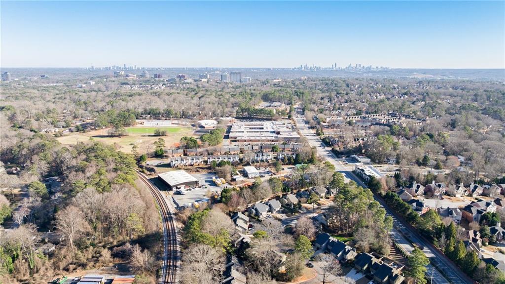 1064 Creatwood Circle SE