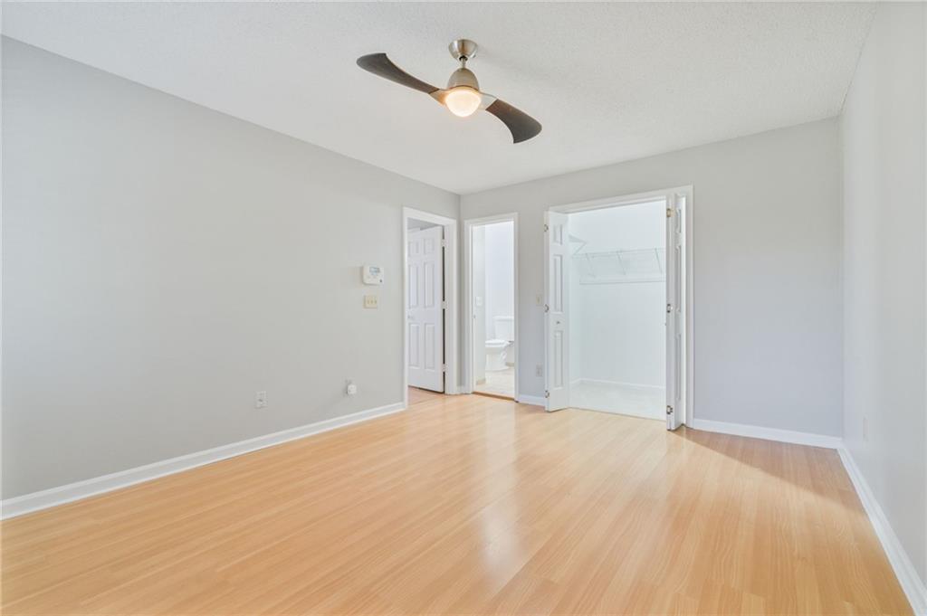 1064 Creatwood Circle SE