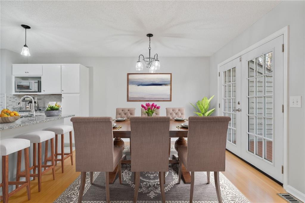 1064 Creatwood Circle SE