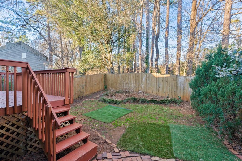 1064 Creatwood Circle SE