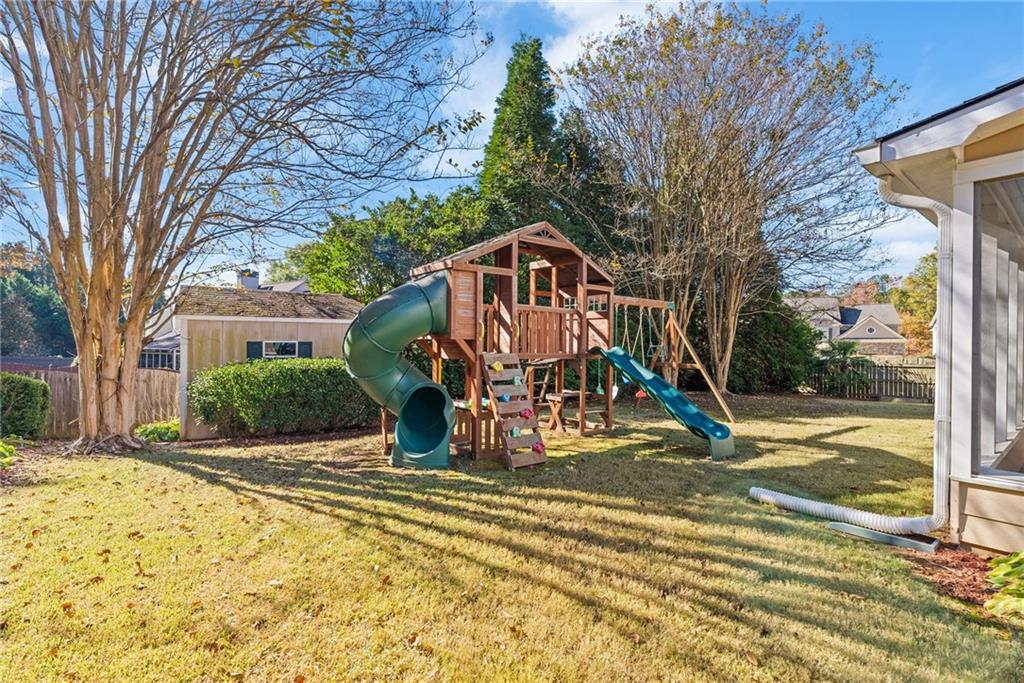 2613 Lakefield Court.